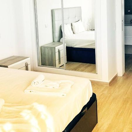 Vivenda Espacosa E Luminosa Villa Quelfes Eksteriør billede